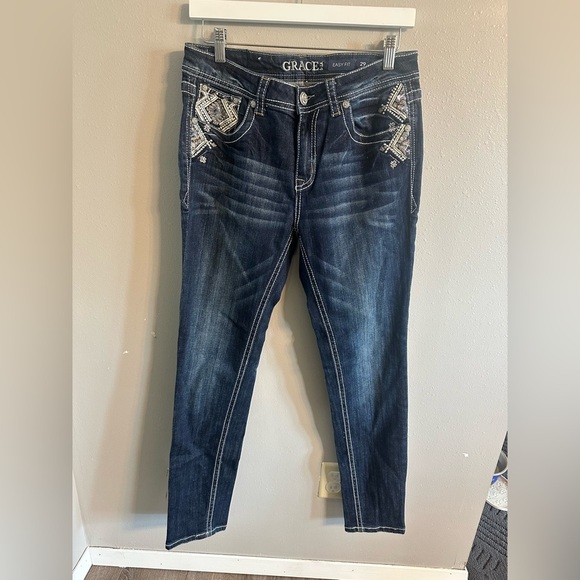 Grace in LA Women's Blue Embellished Jeans Easy Fit Size 29 - Picture 4 of 8